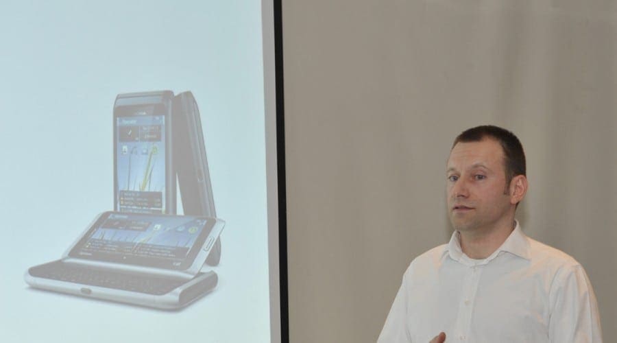 Nokia a lansat E7 in Romania