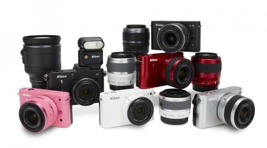 Nikon debutează un nou concept în industria aparatelor foto cu modelele Nikon 1 J1 şi Nikon 1 V1