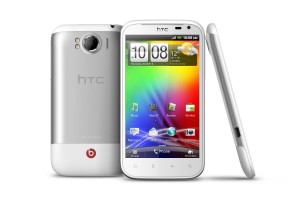 htc sensation xl 300x200 HTC Sensation XL: Beats Audio şi ecran de 4.7 inchi