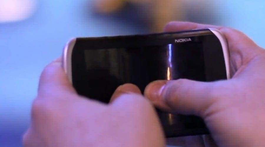 Nokia Kinetic, primul telefon flexibil, ar putea sosi în 3 ani