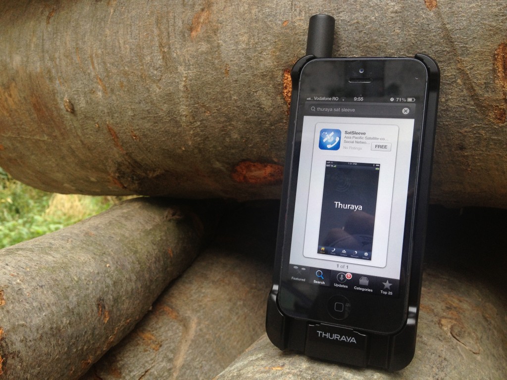 thuraya-satsleeve-iphone5