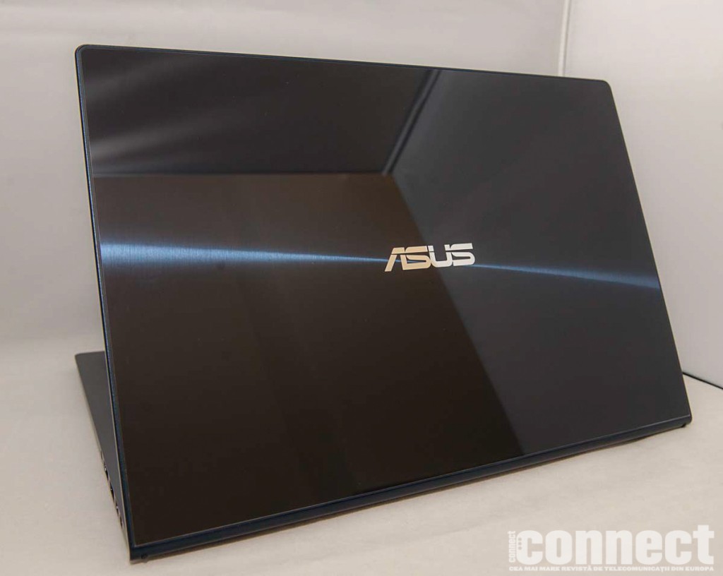 Asus-Zenbook-UX302LG-7