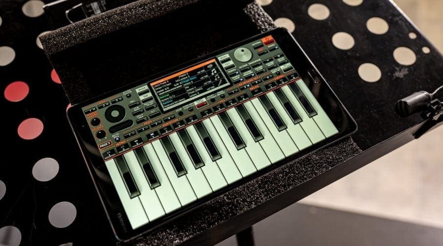 Huawei a organizat primul concert digital, iar tabletele Mediapad M5 au luat locul instrumentelor