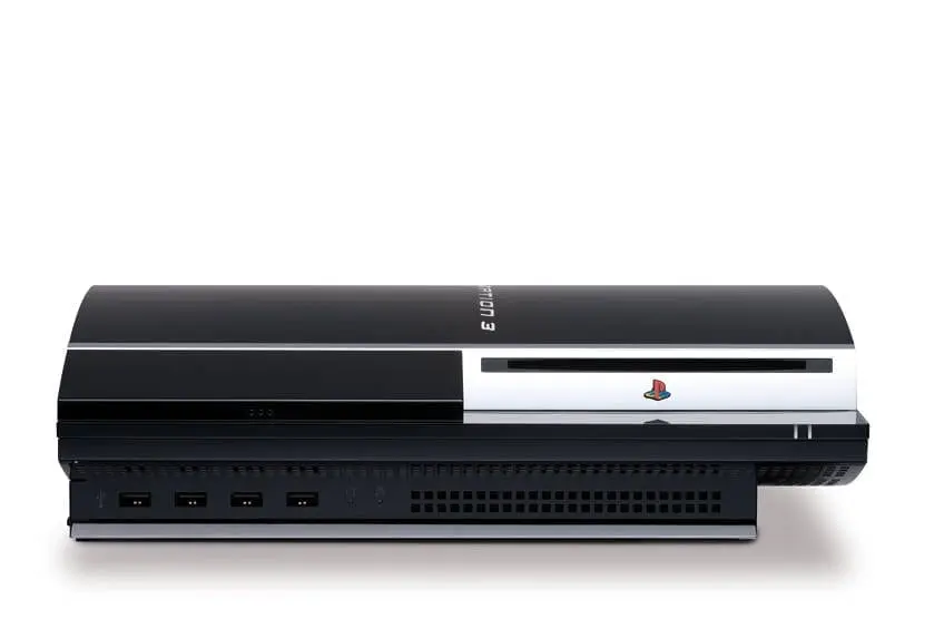 Sony s-a răzgândit: nu mai închide magazinele pentru PS3 și Vita