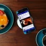 Adio încărcătoare cu fir! Samsung ne arată beneficiile încărcării wireless.