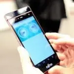 Fujitsu lansează primul smartphone cu scanarea irisului. Mai multe detalii am aflat la #MWC2015