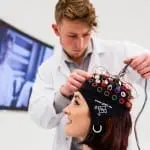 Studiul neuropsihologic semnat Samsung: iată efectele asupra creierului în timpul vizionării de conținut UHD