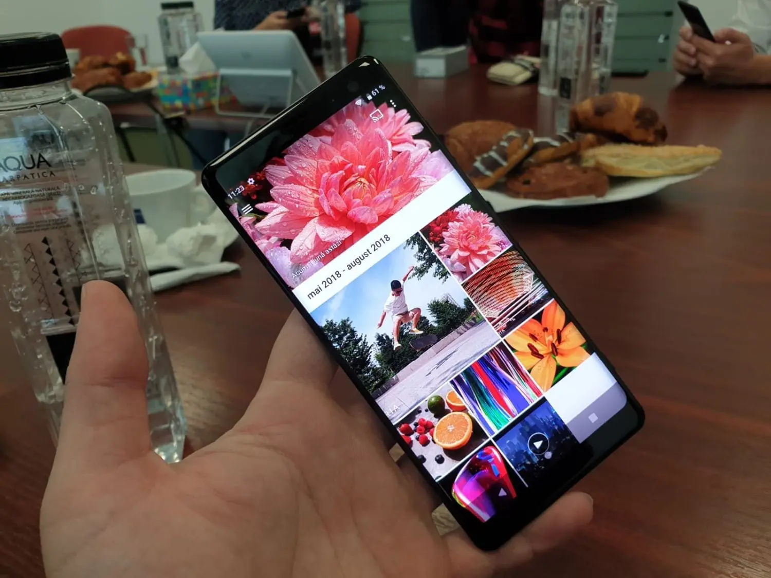 Sony Xperia XZ3 este disponibil la precomandă, cu livrare din 5 octombrie. Vezi promoțiile disponibile