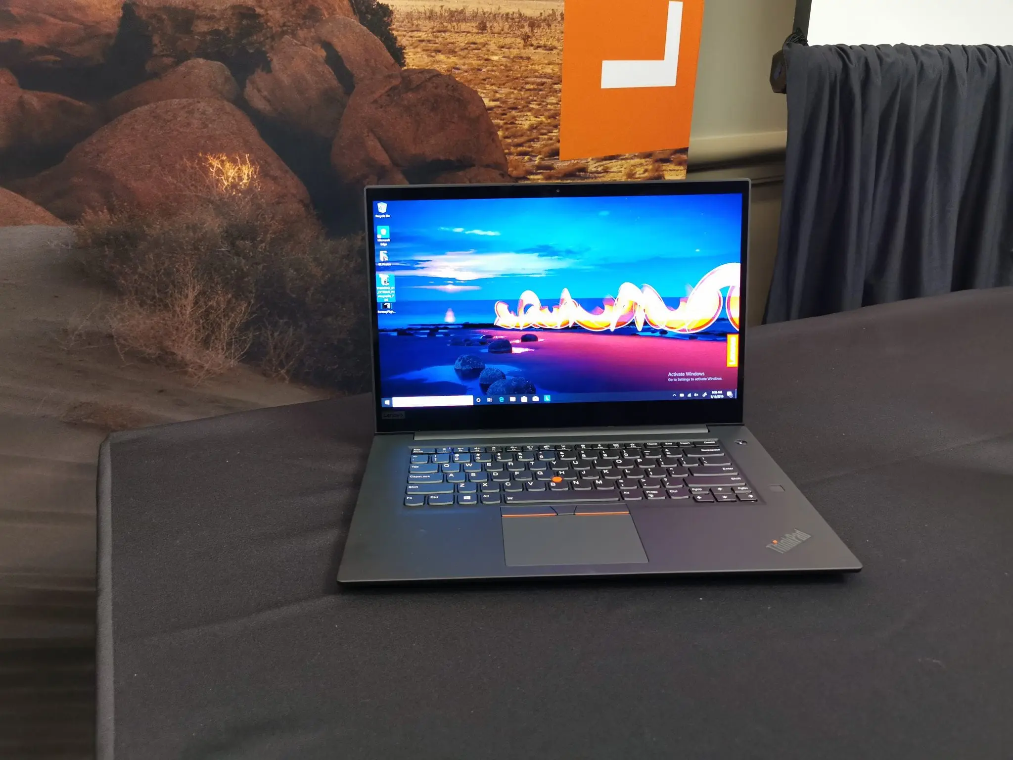 Lenovo Thinkpad X1 Extreme de generație nouă: ecran OLED 4K tactil, procesoare Intel noi, stocare de 4 TB pe SSD