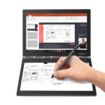Studiu Lenovo: părinții își ajută tot mai puțin copiii să-și facă temele școlare, noua generație se bazează pe soluțiile smart