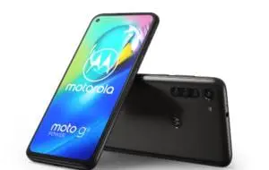 moto g8 power este disponibil și la noi