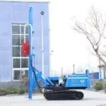Utilajele Waldevar, cele mai bune pentru montarea stâlpilor în parcurile fotovoltaice (P)