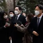 Samsung: Vicepreședintele companiei a fost retrimis în închisoare pentru luare de mită