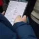 Imagini cu un presupus smarpthone pliabil Xiaomi au aparut pe internet