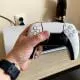 PlayStation 5 se lovește de o nouă problemă. Controllerele DualSense suferă de „drifting”