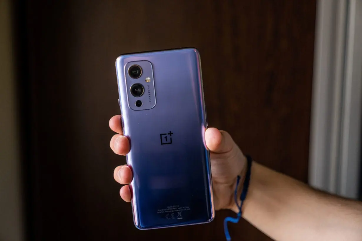 OnePlus 9 design