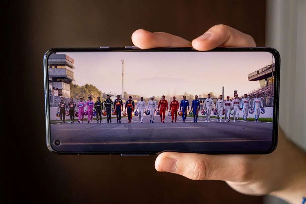 OnePlus 9 video