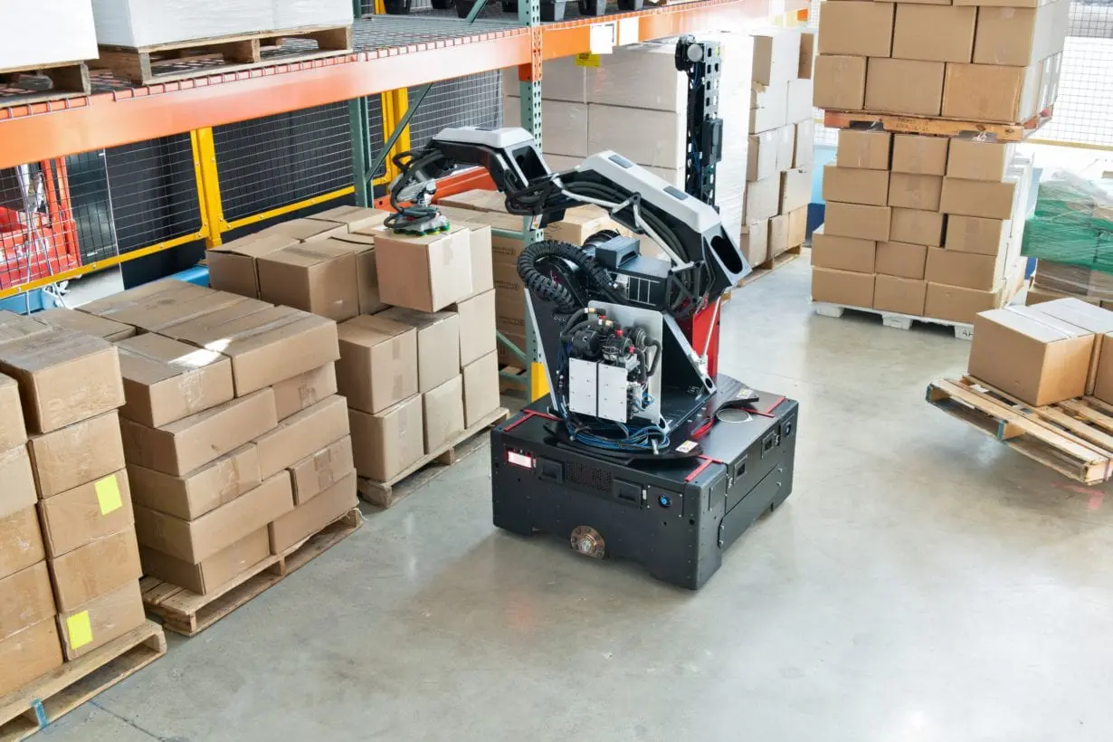 Robotul Stretch de la Boston Dynamics