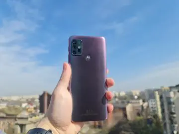 REVIEW Motorola moto g30 – Performanță la 999 de lei