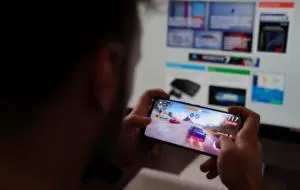 REVIEW ASUS ROG Phone 5: Smartphone-ul perfect pentru gaming