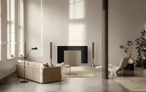 Beolab 28 de la Bang & Olufsen este o pereche de boxe wireless de 12 mii de euro