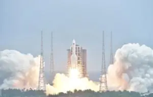 Resturile unei rachete din China au aterizat în Oceanul Indian. Ce critici aduce NASA
