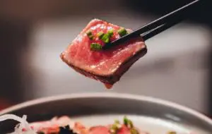 Curând vei putea mânca ton realizat din plante. Finless Foods promite că va lansa ton plant-based în 2022