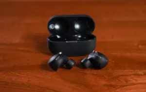 REVIEW Sony WF-1000XM4: Cele mai bune căști true wireless