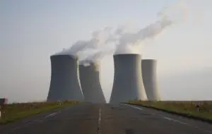 China vrea să construiască primul reactor nuclear comercial „verde”
