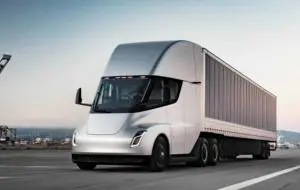 Tesla amână (iar) lansarea camionetei sale electrice, Semi