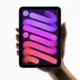 Trecerea la OLED va aduce ecran mai mare pe iPad Mini
