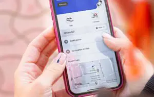 Uber ajunge și în Sibiu, cu reducere de 70% pentru primele 2 curse