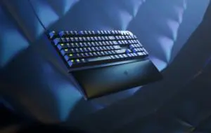 Razer Huntsman V2, anunțată oficial. Preț și specificații pentru una dintre cele mai căutate tastaturi de gaming