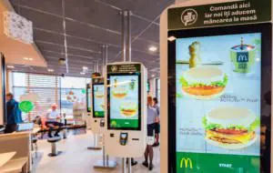 McDonald’s investește 2 milioane de euro până la sfârșitul lui 2021 în modernizarea și digitalizarea locațiilor sale