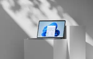Windows 12 ar putea fi amânat în favoarea unui update major pentru Windows 11