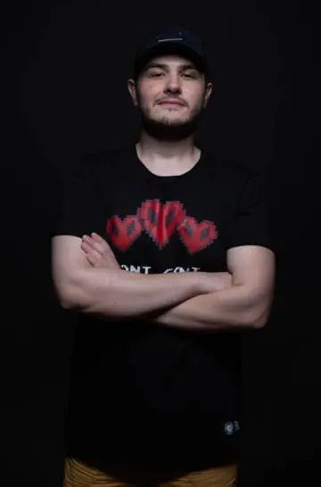 INTERVIU Ene Adrian Cristian, „Gannicus” – ”Am găsit mulți oameni geniali printre urmăritorii mei, cu care vorbesc mereu”