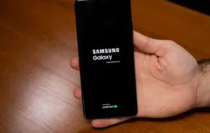 Vodafone UK și Samsung pornesc prima stație de bază 5G Open RAN din Regatul Unit