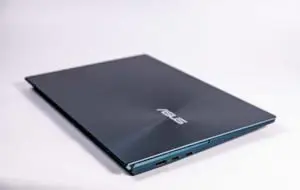REVIEW Intel Core i7-1165G7, montat pe un ultraportabil ASUS ZenBook Duo