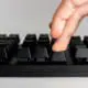 REVIEW Razer Huntsman V2 – Cea mai rapidă tastatură din lume
