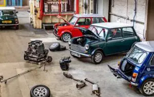 Înapoi în viitor: Mini clasic acum reîncărcat și electrizant