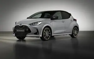 Toyota Yaris Sport GT7 vine cu un PlayStation 5 cadou şi un joc Gran Turismo 7