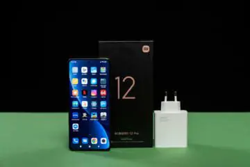 REVIEW Xiaomi 12 Pro: statut de flagship, preț atractiv