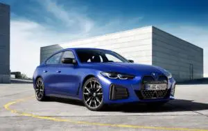 Amprenta reală de CO2 a unui automobil BMW electric faţă de unul cu motor cu ardere internă