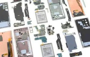 Samsung îţi va permite să îţi repari telefoanele singur, printr-un parteneriat cu iFixit