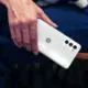 Motorola Moto G71s a fost lansat oficial, cu ecran OLED de 120 Hz, procesor Snapdragon 695