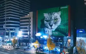 Samsung promovează camera smartphone-ului de 200 de megapixeli cu un panou publicitar de 616 metri pătrați