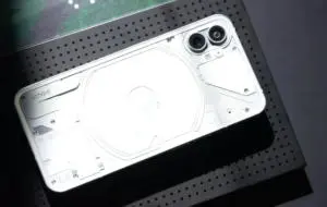 Nohing Phone (1) are designul confirmat oficial; Spate nu chiar transparent?