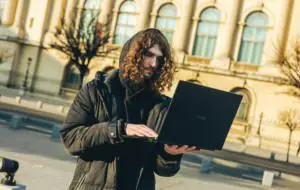 INTERVIU Robert Lazăr a.k.a EuroSadBoy, artist grafic: „Driverele Nvidia Studio cu siguranță accelereaza workflowul în aplicațiile creative”