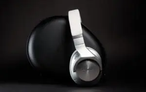 REVIEW Technics EAH-A800 – Sunet bun și noise-cancelling la un preț competitiv