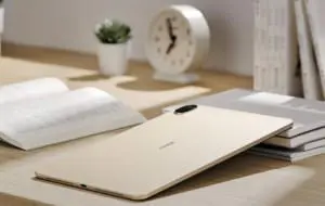 Honor Pad 8 a debutat: tabletă cu ecran de 12 inch, tastatură ataşabilă